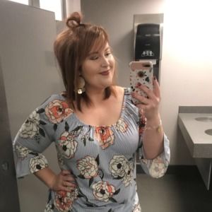 Meet your Posher, Dayna